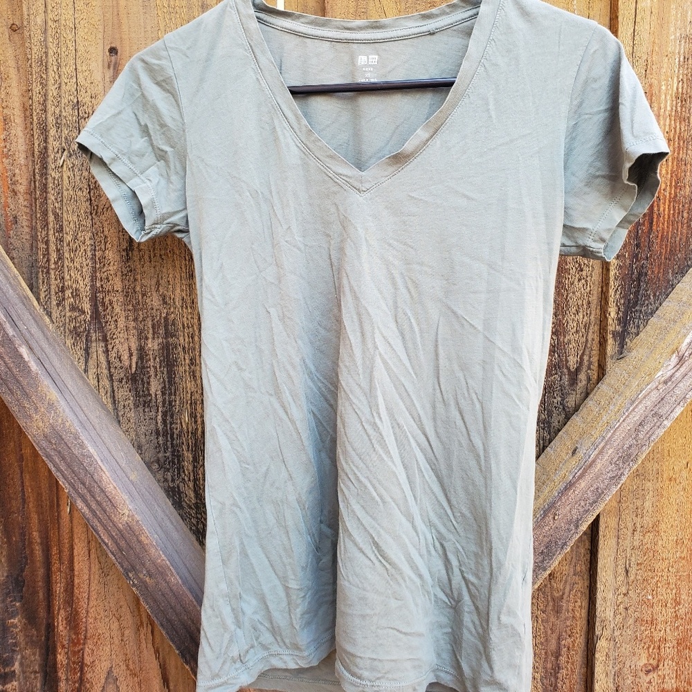 Light army green v neck